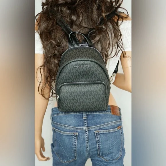 •MICHAEL KORS•BLACK & GRAY MK LOGO ERIN CONVERTIBLE SMALL MINI BACKPACK EUC - Picture 4 of 12